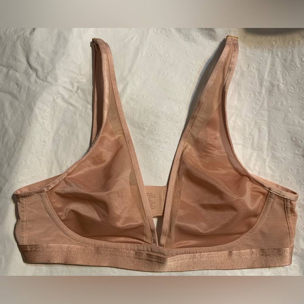 184 SOMA NWOT UNBELIEVABLE LIFT
WIRELESS Bralette - Picture 2 of 4